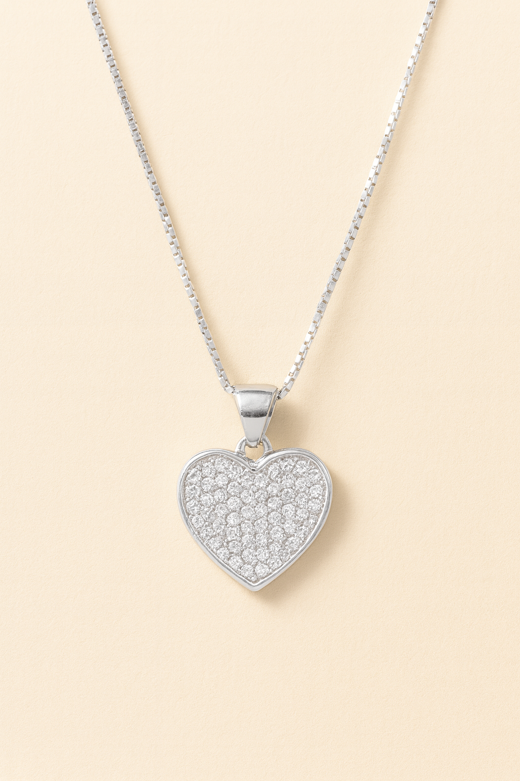 Collana piatta cuoricino con pietre