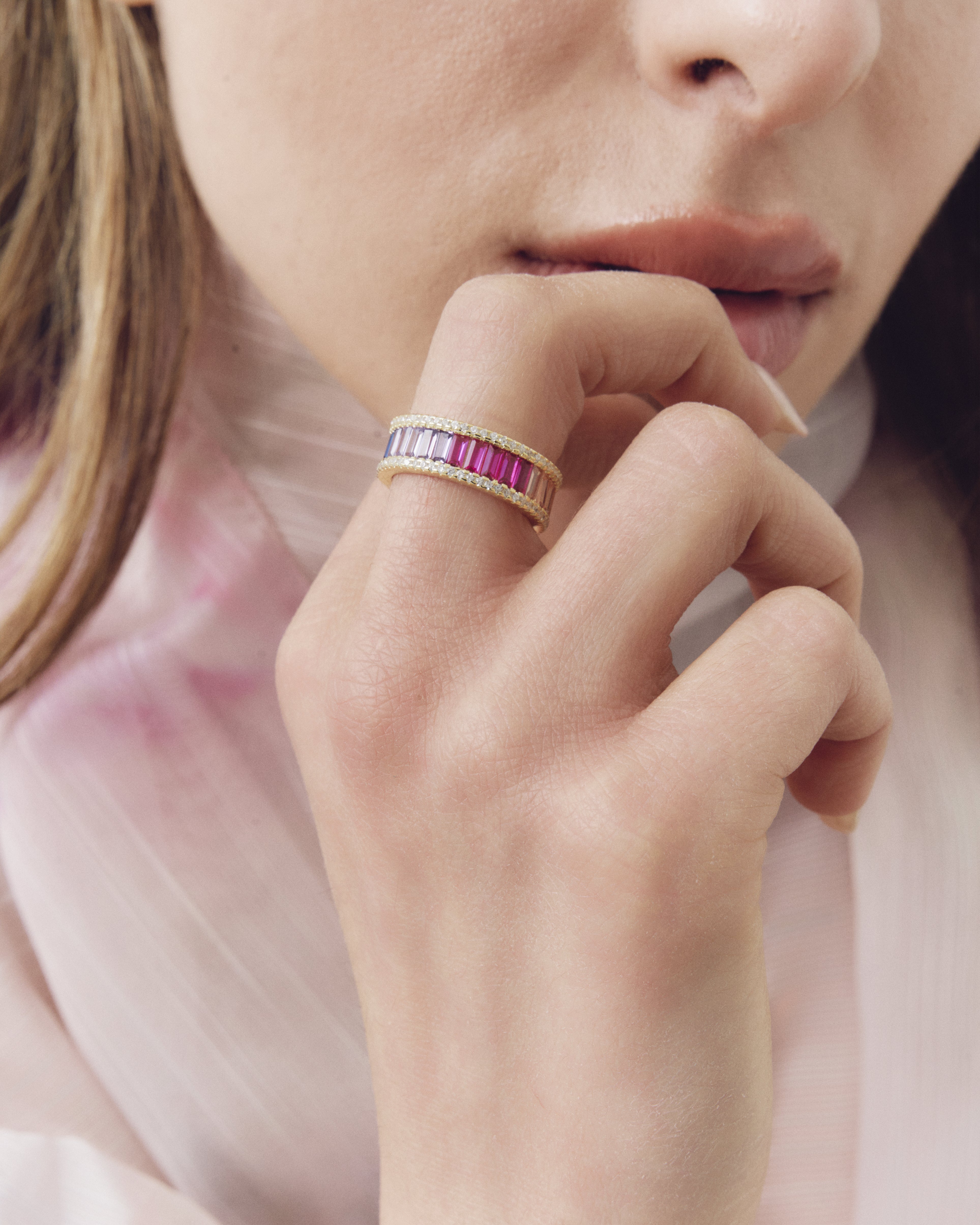Anello Vera a Giro Antonia